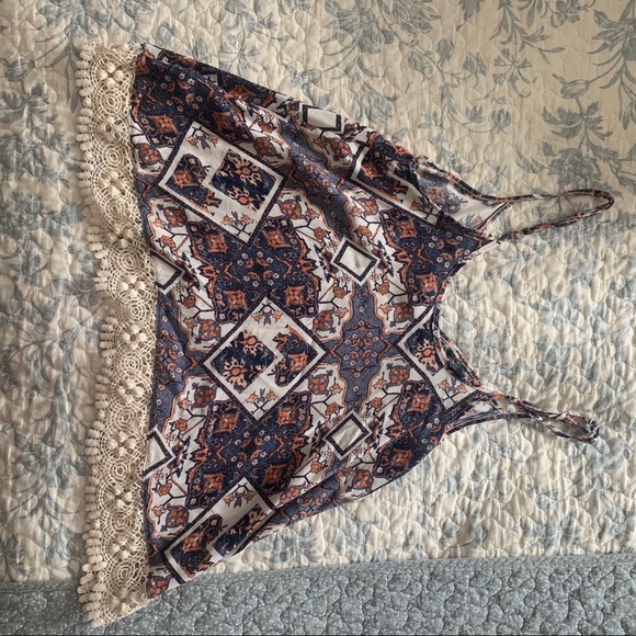 Abercrombie Geometric Tank with Lace Trim - Picture 3 of 4